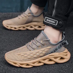 Sneaker da uomo in maglia kaki con suola spessa a onda, scarpe sportive leggere e casual