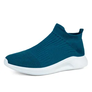 Αναπνεύσιμο πλεκτό αθλητικό παπούτσι slip-on σε βαθύ μπλε με παχιά λευκή σόλα
