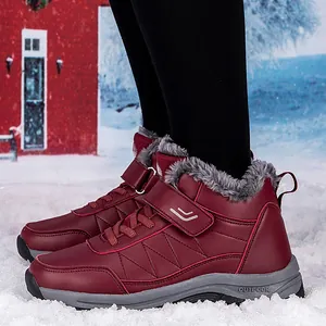 Winterstiefel für Senioren mit dickem Fleecefutter und rutschfester Sohle in Dunkelrot
