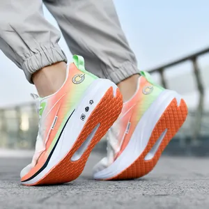 Zapatillas de running para hombre de Lycra con degradado, placa de carbono y suela gruesa