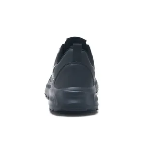 Baskets homme en cuir noir avec semelles antidérapantes et languette arrière pratique