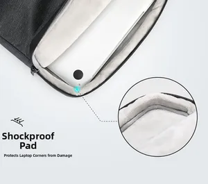 Detailed view of the shockproof thick plush lining protecting laptop edges and corners