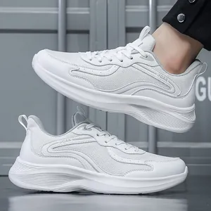 Zapatillas de running blancas de malla transpirable para hombre con suela gruesa