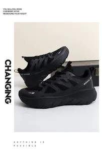 Dettaglio sneaker nera alla moda con mesh traspirante e logo SHUAI BIAO ben visibile