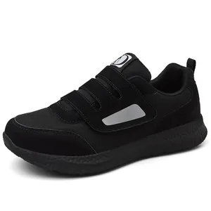 Scarpe da camminata per anziani nere antiscivolo con triplo velcro e mesh traspirante
