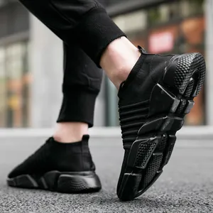 Baskets montantes en maille noire avec semelles antidérapantes texturées unisexe