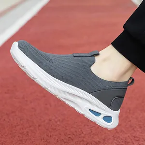 Chaussures de Marche à Enfiler en Mesh Respirant Légères Amortissantes Baskets Décontractées pour Hommes Femmes Seniors Quotidien