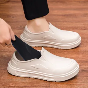 Wasserdichte cremefarbene Kochschuhe für Herren mit herausnehmbaren Innensohlen