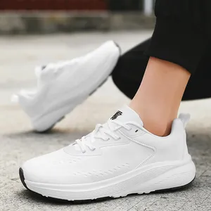 Baskets de course blanches respirantes pour hommes avec semelle amortissante sport