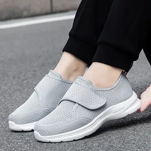 Scarpe da Camminata in Mesh Traspirante per Uomo Donna Sneakers Casual con Chiusura a Strappo Leggere Pianta Larga Scarpe Sportive da Esterno Suola MD