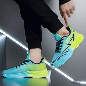 Scarpe da corsa uomo traspiranti in mesh con suola ammortizzata e design a gradiente