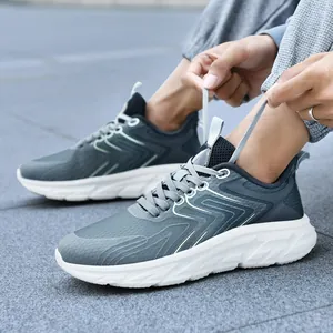 Scarpe da Corsa da Uomo in Mesh Traspirante Sneakers Sportive Leggere Ammortizzanti Suola Spessa per Sport Camminata Casual