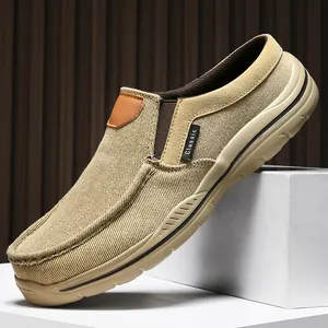Mocassins pour hommes en toile beige avec bordure marron classique et semelle épaisse