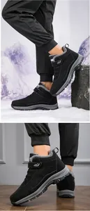Détails des bottes d'hiver montrant la doublure en fourrure et la semelle antidérapante