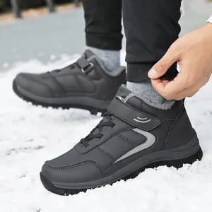 Botas de nieve impermeables para hombre con forro de felpa y suelas de goma antideslizantes gris