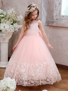 Rosa Blumenmädchenkleid mit Tüllschichten und Blumenstickerei für Prinzessinnen-Partys