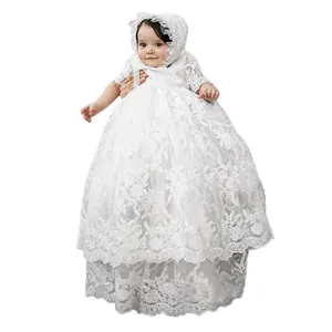 Conjunto de bautizo para bebé en encaje blanco con vestido largo y gorro a juego