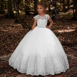 Vestido blanco de damita de honor sin mangas con encaje y falda de tul a capas