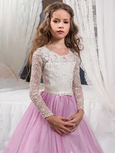 Robe princesse en dentelle à manches longues pour fille avec jupe en tulle rose et traîne