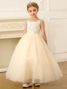 Elegantes Festliches Mädchenkleid Aus Spitze Und Mesh Ärmelloses Spaghettiträger Bauschiges Hochzeitskleid Lange Partyrobe