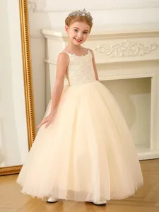 Elegantes champagnerfarbenes Blumenmädchenkleid aus Spitze mit Tüllrock für Hochzeiten