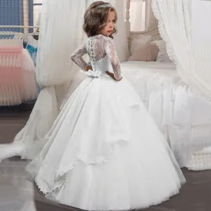 Abito da bambina bianco in pizzo a maniche lunghe con gonna a balze in tulle per cerimonie