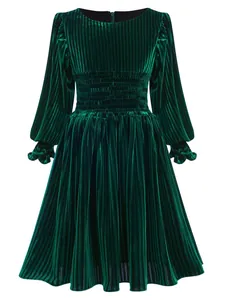 Vestido largo de terciopelo plisado verde oscuro para niña con diseño vintage elegante
