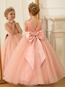 Robe de princesse rose sans manches en satin et tulle avec grand nœud au dos