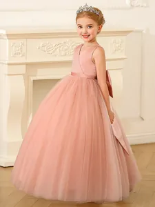 Robe de princesse rose sans manches en satin et tulle pour anniversaire ou mariage