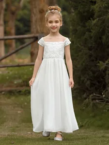 Elegante witte kanten en chiffon bloemenmeisjesjurk voor formele gelegenheden