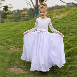 Robe de demoiselle d'honneur blanche en dentelle à manches longues avec nœud élégant
