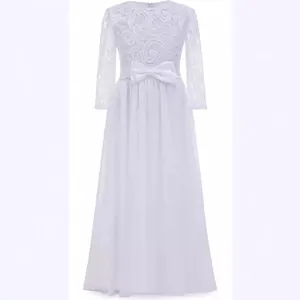 Robe de bal élégante en dentelle blanche pour fille avec manches longues et nœud