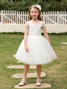 White lace flower girl dress with tulle tutu skirt for wedding and party piano performance