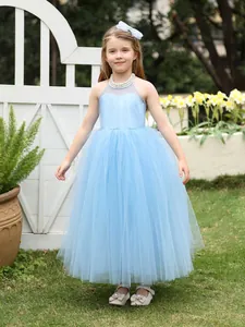 Vestido de niña azul claro con cuello halter, perlas y falda de tul para bodas y fiestas