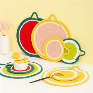Manteles individuales de algodón tejido a mano con diseños de frutas y lazos para colgar