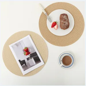 Sets de table ronds en papier tressé main pour décoration de table naturelle