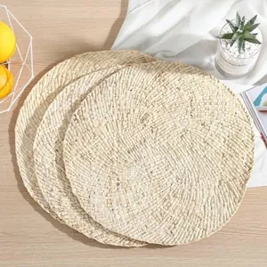 Handgewebte runde Tischsets aus Maisschalen für Hitzeschutz auf dem Esstisch, Naturfarben