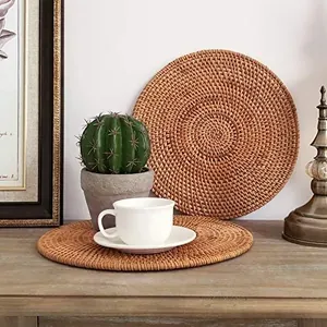 Handwoven Natural Rattan Round Placemat Heat Resistant Coaster For Tea Cup Pot Dining Table Decor Minimalist Home Kitchen Mat