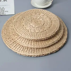Three-piece set of round hand-woven grass heat-resistant mats for Japanese home table decor
