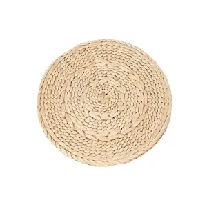 Handcrafted round woven placemat made of natural seagrass for dining table heat insulation