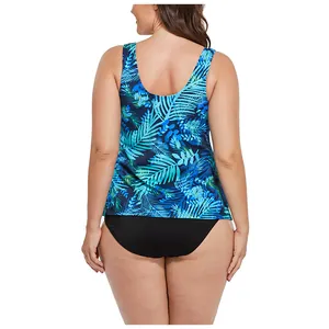 Vue arrière du tankini grande taille avec imprimé palmier tropical et culotte de bikini noire