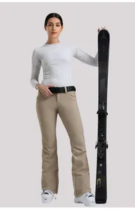 Pantaloni da sci slim kaki con fodera termica e tessuto tecnico impermeabile di qualità