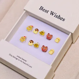 Bijoux d'ongles 3D faits main pour enfants en coffret cadeau avec motifs d'ours et d'abeilles