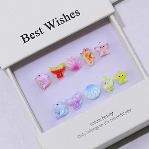 Kinder Meeres-Thema Press-on Nails Set mit Glitzer Meerestieren in weißer Geschenkbox