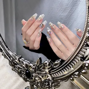 Handgemaakte starry aurora press-on nagels met luxe steentjes en juwelen