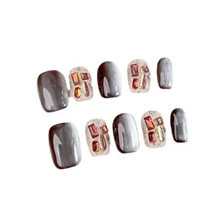 Kit de faux ongles œil de chat avec strass de luxe et finition scintillante pour l'été
