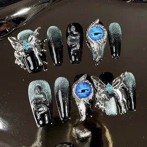 Handgefertigt Nägel Zum Aufdrücken Gothic Dunkler Stil Sargform 3D Metall Schlange Schmetterling Teufelsauge Katzenauge Magnetisch