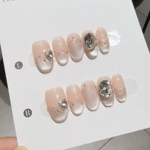 Handmade French Cat Eye Press On Nails Nude Pink Gradient With 3D Butterfly Rhinestone Elegant Short Oval False Nails Jewelry