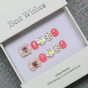 Faux ongles faits main roses pour enfants avec nœuds 3D, fleurs et strass en cœur