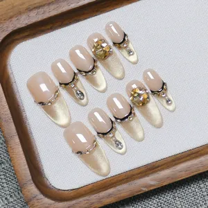 Handmade Luxury Press On Nails Champagne Gold Cat Eye French Line Rhinestone Artificial Pearl Oval Fake Nails For Women Decorative Beauty